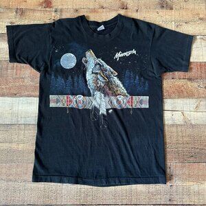 Vintage Minnesota Wolf Howling At Moon T-Shirt L Fruit Of The Loom 100% Cotton